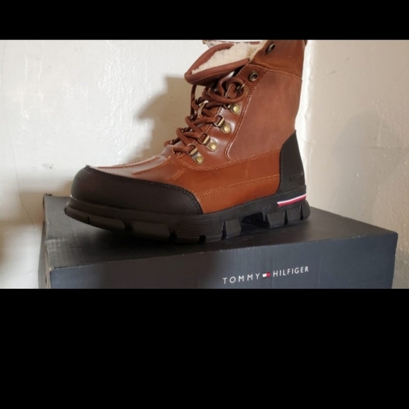 Tommy Hilfiger Men's Idan Fold Down Faux Shearling Duck Boots Men's Shoes - Picture 6 of 7